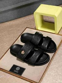 Picture of Versace Slippers _SKU772646827742111